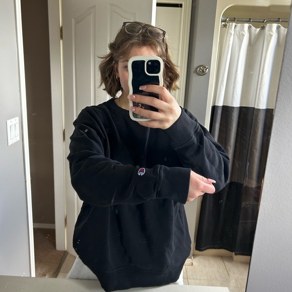Champion black crew neck size large! - Picture 2 of 4